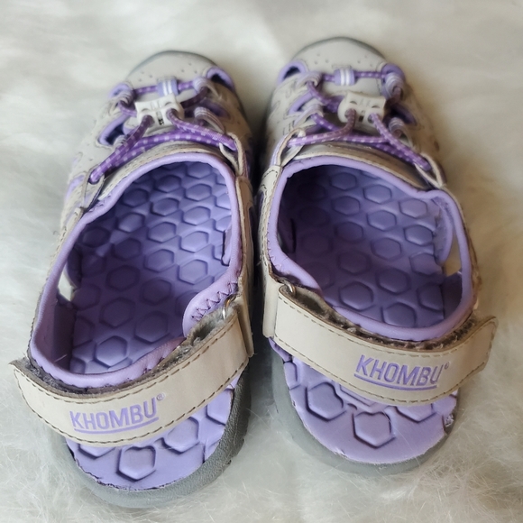 Khombu Girls Athletic Closed Toe Bungee Lace Sandals Gray & Purple Size 1 Kids - Picture 3 of 6